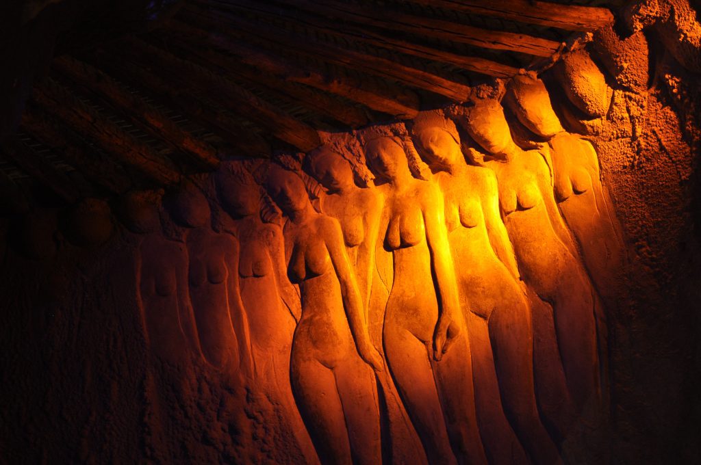 Gantom Precision Z lighting enhancing visitor paths at City Museum